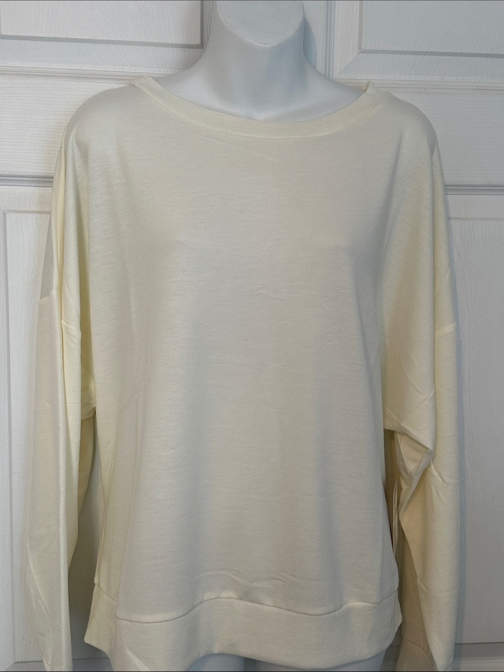 The Sweatshirt Project Women’s Ivory Lightweight Pullover XL New